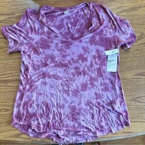 NWT Women's Tie-Dye V-Neck T Shirt Top Old Navy size L